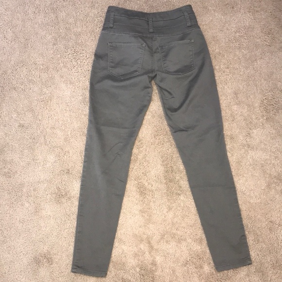 Skinny Jeans - Picture 3 of 4